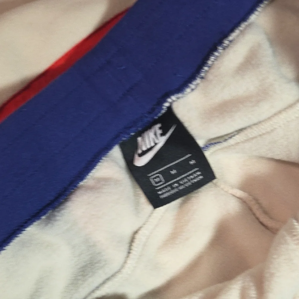 Nike Tracksuit Set - Picture 11 of 12